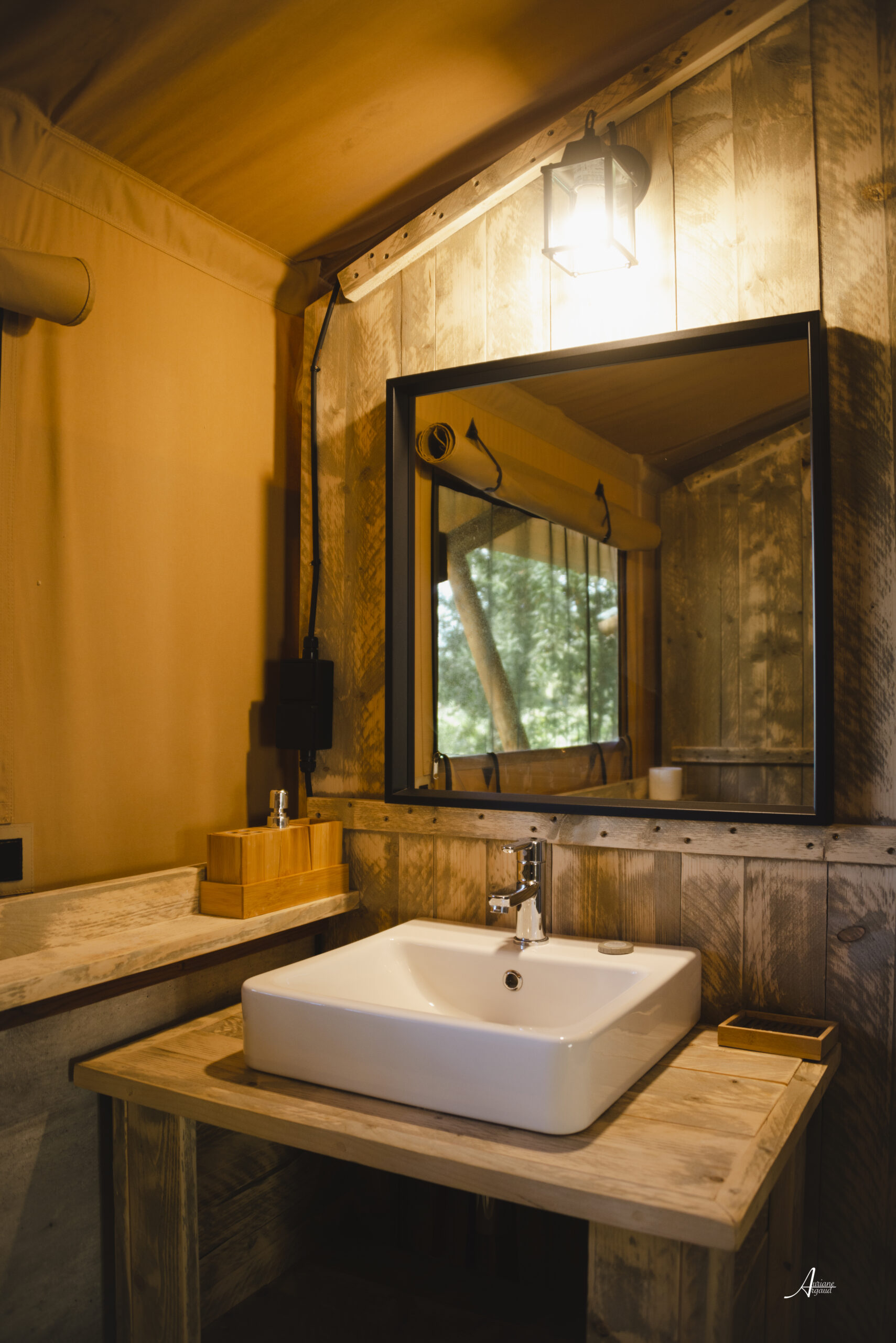 Communication camping